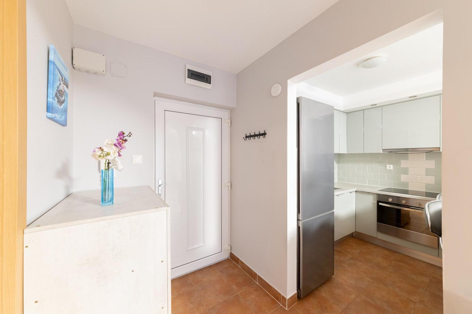 Center Budget Apartment Inside Free Parking Self Check-In Free Streaming Ac Balcony Budapest Exterior photo